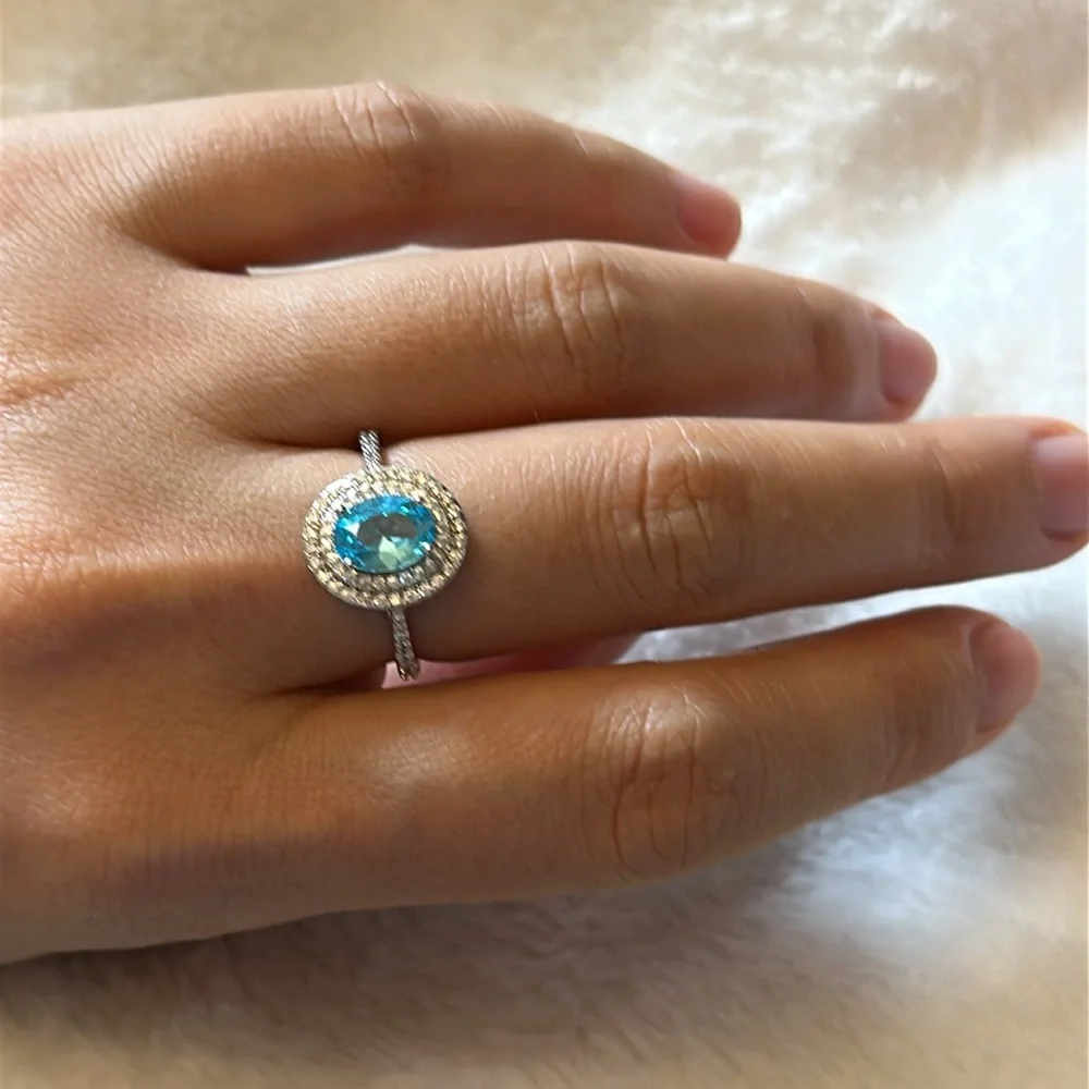 Elegant Silver and Blue Gemstone Ring